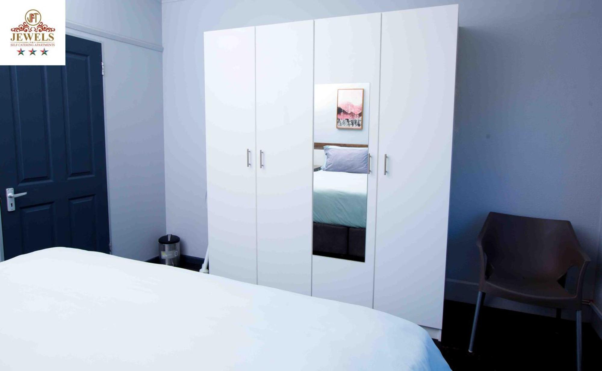 Jft Self Catering Units Bed & Breakfast East London Luaran gambar